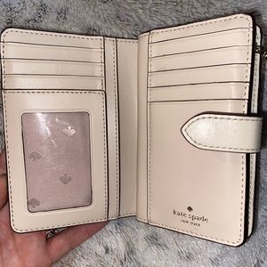 Kate Spade wallet (matches the Natalia tote)